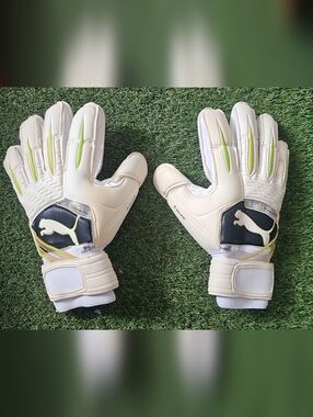 Goalkeeper Gloves Puma Size 8.5